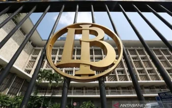 Bank Indonesia Tahan Suku Bunga, Fitch Turunkan Outlook: Apa Dampaknya bagi Raksasa Perbankan?