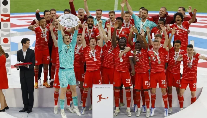 Bayern Munich Guncang Dunia Sepakbola: Cockatoo Jadi Jimat, Kompany Hadir, dan Strategi Baru Menjelang Musim 2024/2025