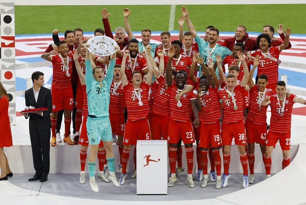 Bayern Munich Guncang Dunia Sepakbola: Cockatoo Jadi Jimat, Kompany Hadir, dan Strategi Baru Menjelang Musim 2024/2025