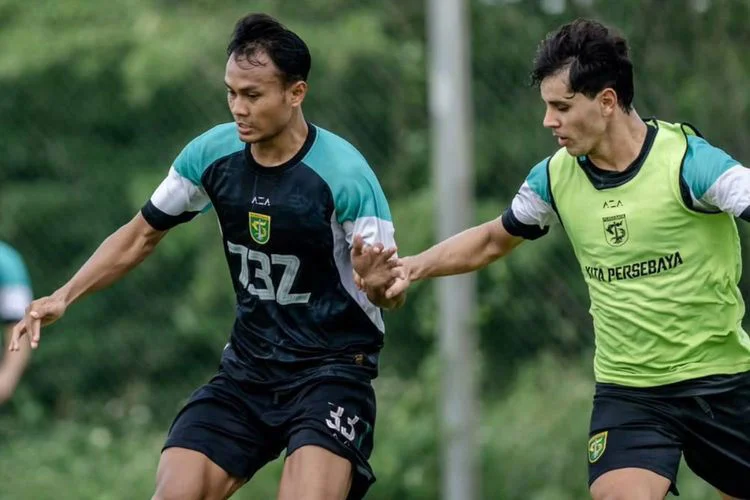 Bernardo Tavares Guncang Persiapan Persebaya: Strategi Jitu Menyongsong Duel Arema FC