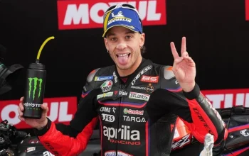 Bezzecchi Merendah untuk Meroket: Bisakah Ia Mengganti Dominasi Rossi di MotoGP 2026?