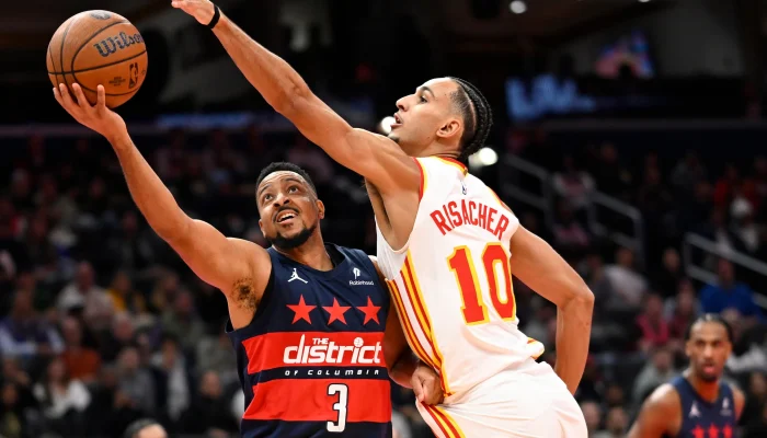 CJ McCollum Bawa Hawks Menang Dramatis atas Knicks, Seri Playoff Tersamakan 1-1
