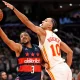 CJ McCollum Bawa Hawks Menang Dramatis atas Knicks, Seri Playoff Tersamakan 1-1