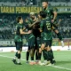 Cuma Selisih 2 Poin! Persebaya Surabaya Dekat 4 Besar Usai Kemenangan Dramatis atas Malut United