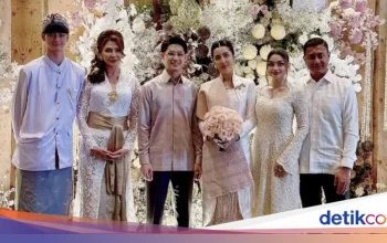 Drama Busana: Mengapa Tamara Bleszynski Tak Pakai Seragam di Pernikahan Teuku Rassya?