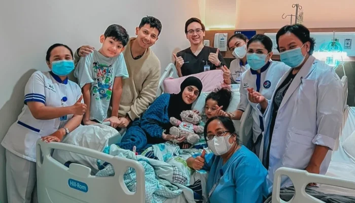 Elijah Hollands Dirawat di Rumah Sakit: Ayahnya Ben Hollands Ungkap Dukungan Emosional untuk Mengatasi Krisis Kesehatan Mental