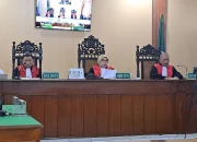 Fadli Zon Siapkan Tim Hukum Hadapi Gugatan PB XIV Purboyo di PTUN, Kebudayaan Keraton Surakarta Dipertaruhkan