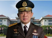 Febrie Adriansyah, Inspirasi Pemuda Jambi: Penghargaan Atas Penanganan Kasus Korupsi Besar