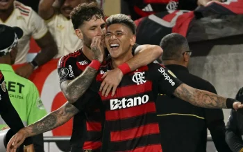 Flamengo vs Medellín: Ganda Gol, Kemenangan 4-1, dan Pujian Jardim untuk Carrascal