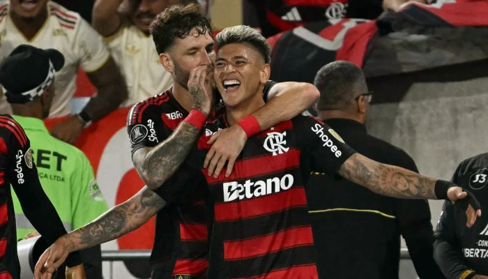 Flamengo vs Medellín: Ganda Gol, Kemenangan 4-1, dan Pujian Jardim untuk Carrascal