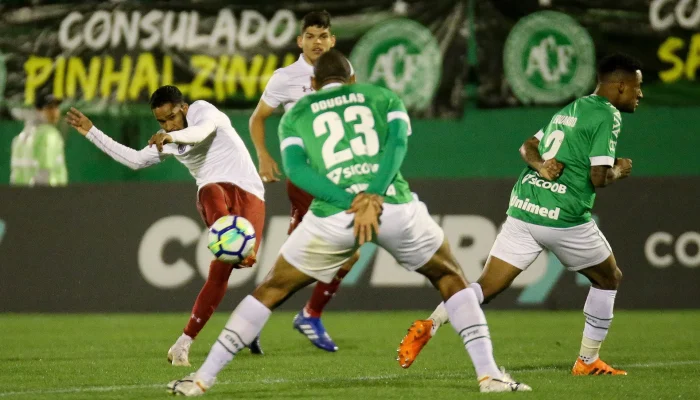 Fluminense vs Chapecoense: Kemenangan 2-1 di Maracanã Mengamankan Tiga Poin Krusial