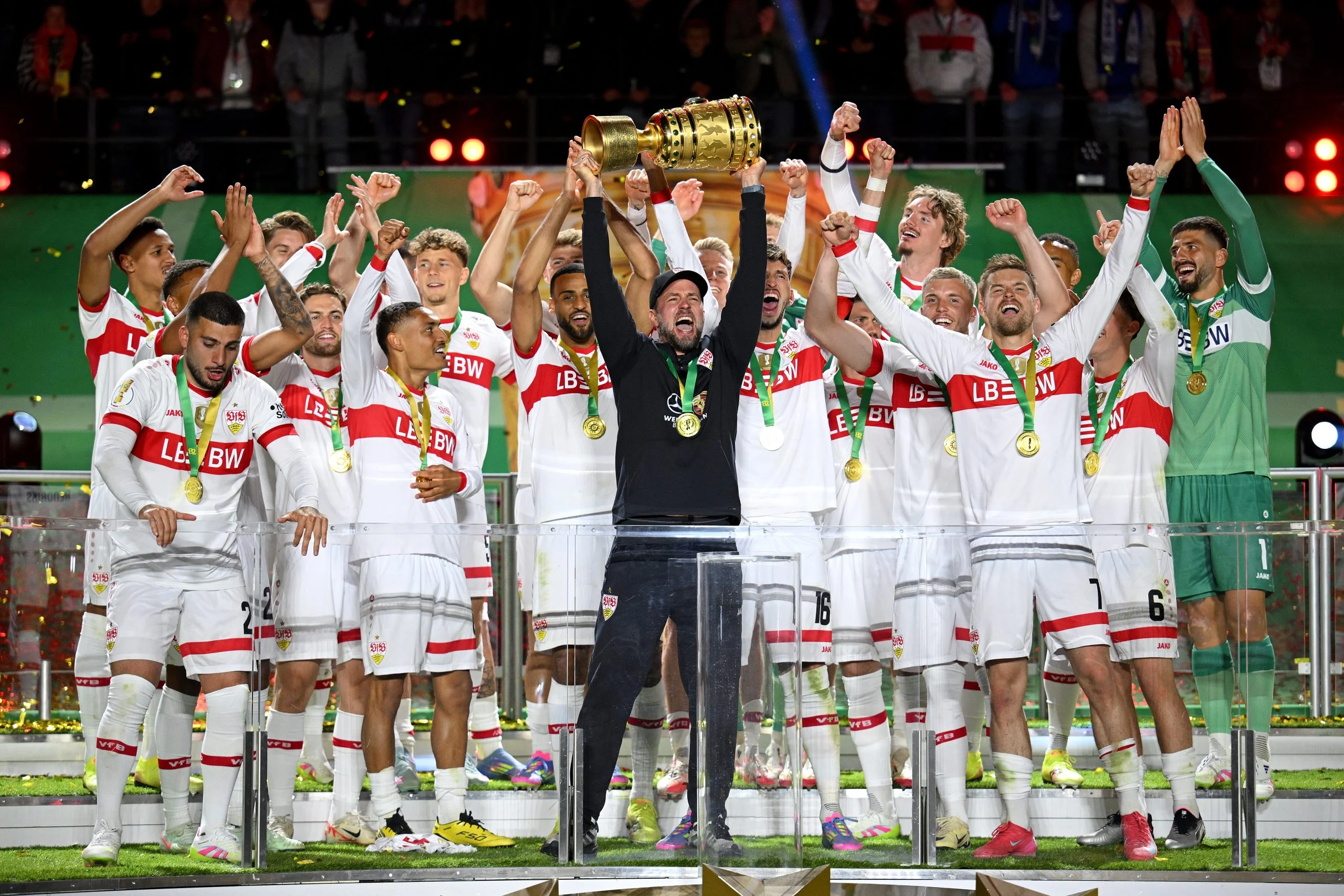 Freiburg Siap Guncang Stuttgart di Semi Final DFB-Pokal: Momentum, Tekad, dan Tantangan