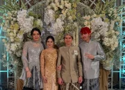 Gaya Memukau Dul Jaelani di Pernikahan El Rumi: Harmoni Elegan Bersama Tissa Biani