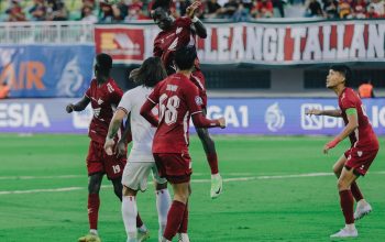 Gol Spektakuler Olayinka Bawa APOEL Menang Dramatis atas Apollon di Piala Siprus