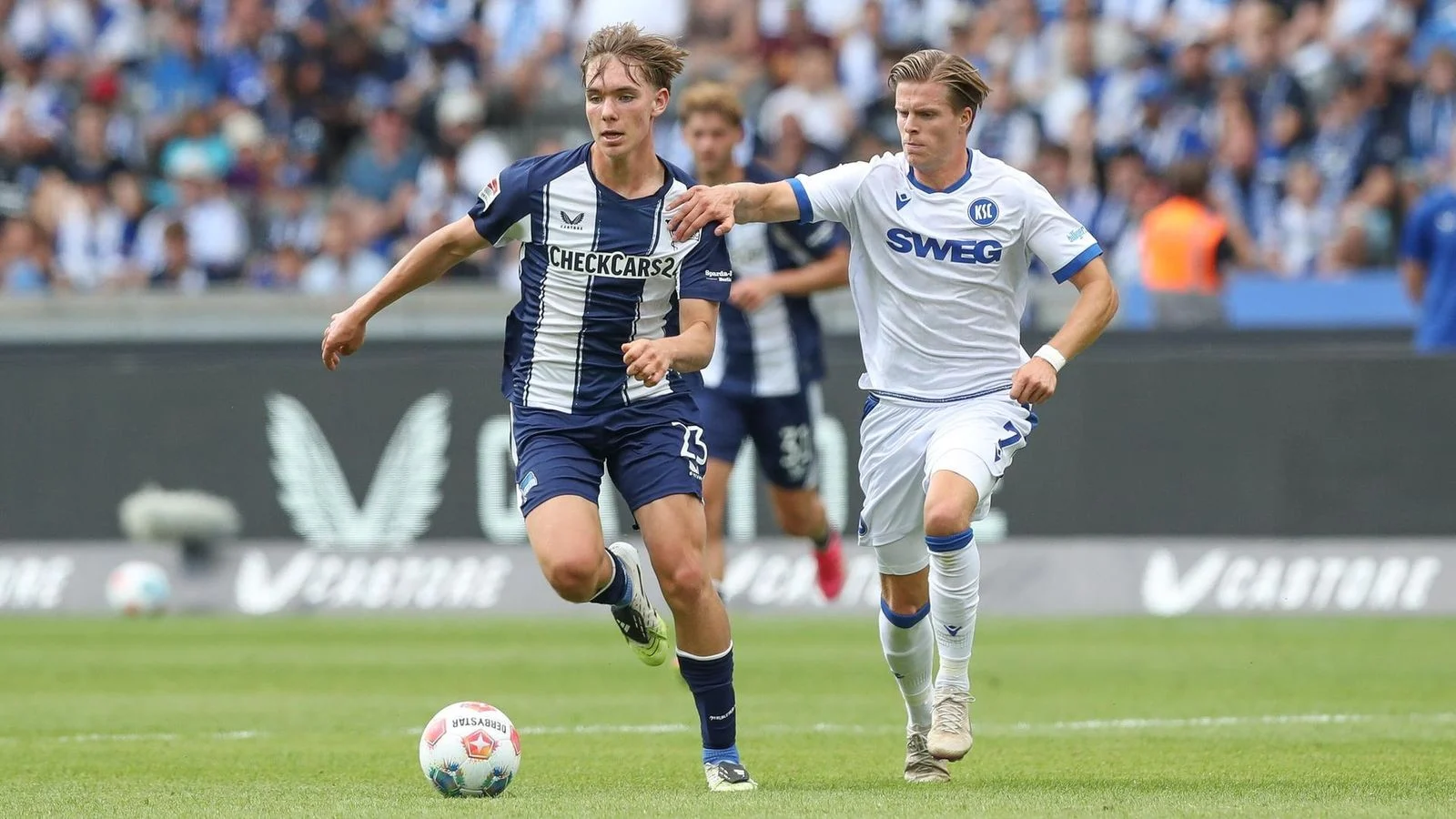 Hertha Berlin Tunjukkan Performa Menjanjikan, Statistik Pemain Meningkat, dan Rumor Transfer Kennet Eichhorn Mengguncang Dunia Sepakbola Jerman