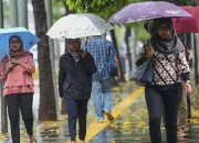 Hujan Ringan Mengguyur Jakarta Selatan dan Timur: Siapkan Payung, Ini Prediksi cuaca Jaksel Hari Ini!