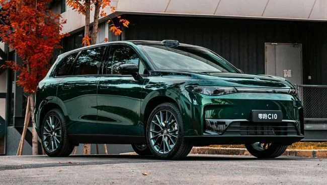 Indomobil Angkat Leapmotor C10: SUV Listrik Keluarga Siap Hijaukan Jalanan Indonesia