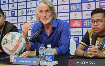 Jan Olde Riekerink Bongkar Analisa Kekuatan Persib: Mengapa Dewa United Kehilangan Dua Poin?