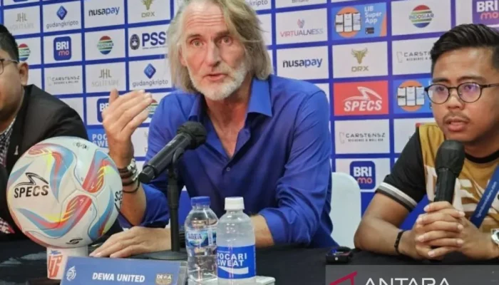 Jan Olde Riekerink Bongkar Analisa Kekuatan Persib: Mengapa Dewa United Kehilangan Dua Poin?