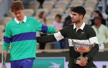 Jannik Sinner Sambut Penarikan Alcaraz di Roland Garros dengan Tekad Menangkan Grand Slam