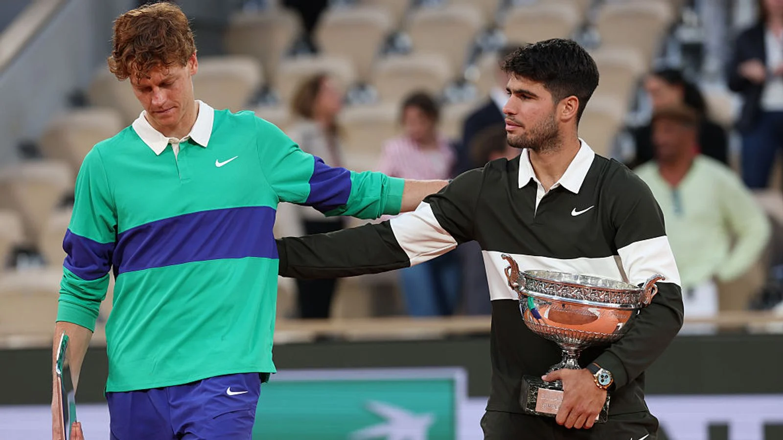 Jannik Sinner Sambut Penarikan Alcaraz di Roland Garros dengan Tekad Menangkan Grand Slam