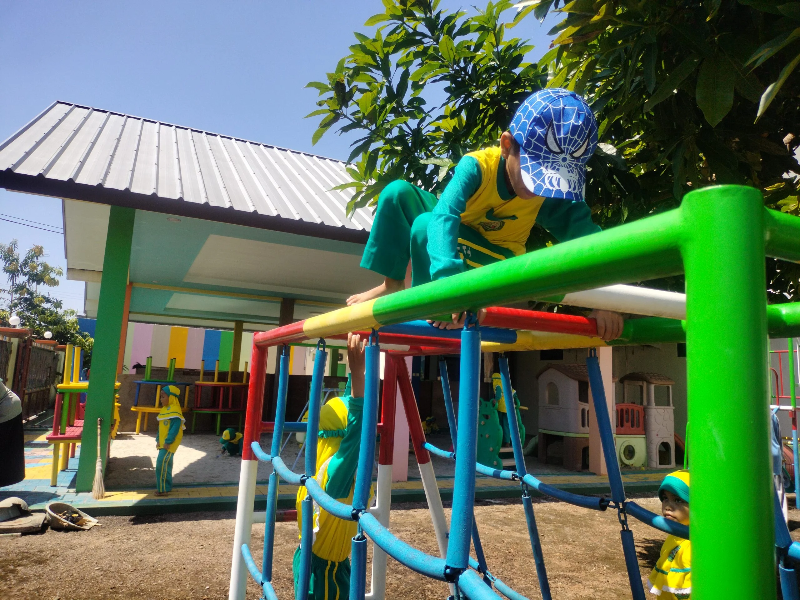 Javokhir Sindarov Cetak Sejarah: Dari Kenangan Taman Kanak-Kanak hingga Duel Final Kejuaraan Dunia Catur 2026