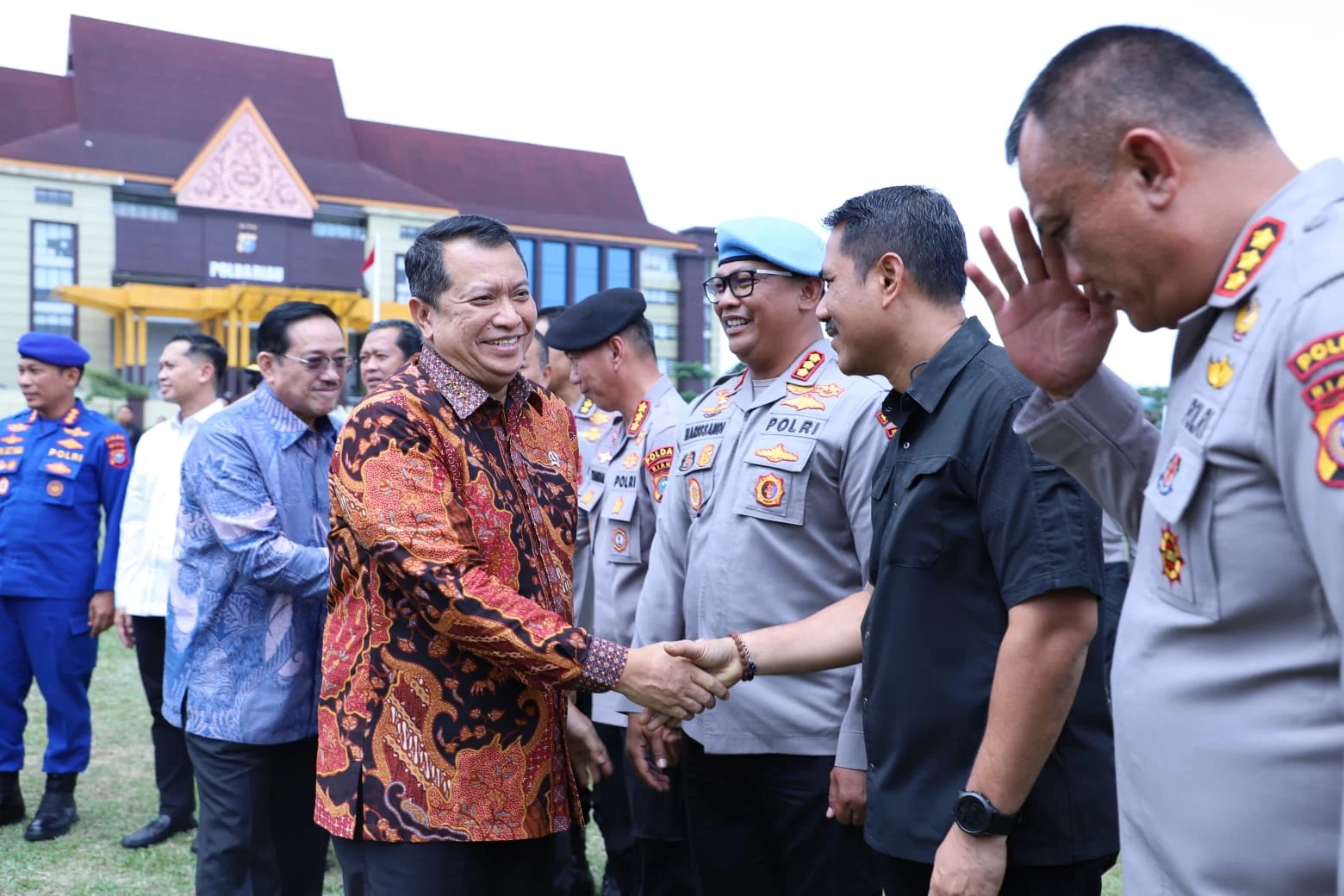 Kapolda Riau Minta Maaf, Janjikan Reformasi Besar Usai Kericuhan Panipahan