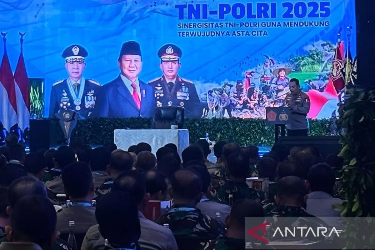 Kapolri Listyo Laporkan Program Strategis Polri kepada Presiden Prabowo: Fokus pada Transformasi Digital dan Sinergi Nasional