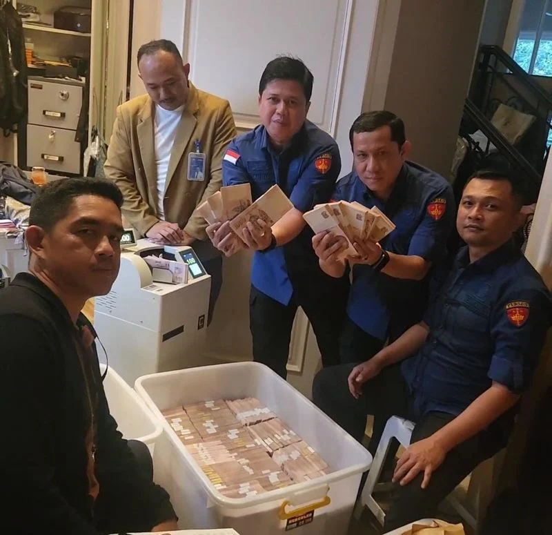 Kejagung Jerat Agung Winarno, Mantan Pejabat MA Zarof Ricar, dalam Kasus TPPU Besar