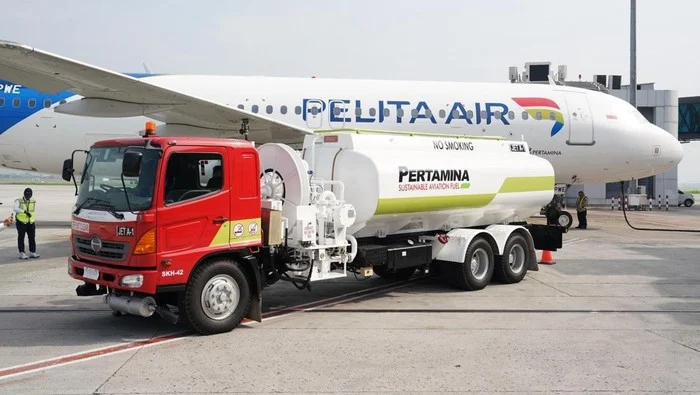Kekurangan Bahan Bakar Pesawat Mengancam Maskapai Eropa: Dampak Geopolitik dan Upaya Hijau Jerman