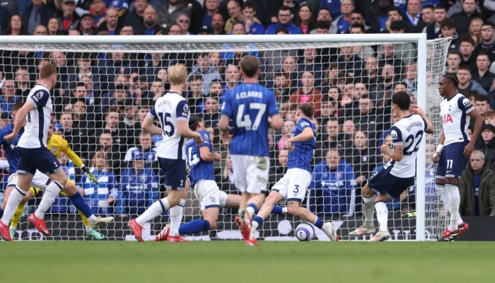 Kemenangan Dramatis Ipswich Town di Fratton Park: Kieran McKenna Pimpin Tim ke Posisi Promosi