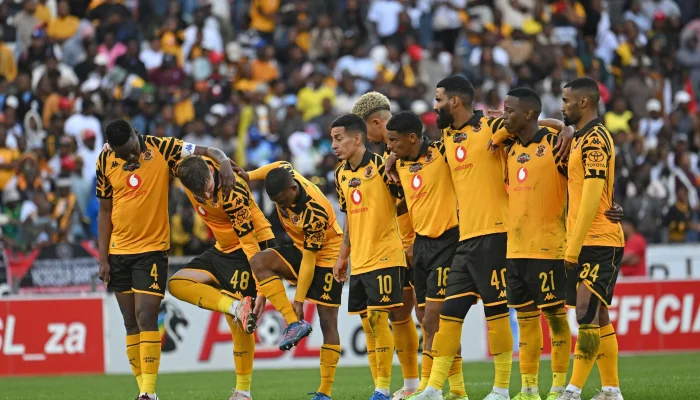 Kick-off: Dari Lapangan Kaizer Chiefs hingga Kontroversi Streamer, Fenomena yang Mengguncang Dunia Olahraga dan Digital