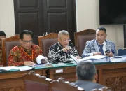 Kuasa hukum Nadiem Soroti Sidang Dikebut, Surati MA hingga Komisi III – Tuduhan Ketidakadilan Mengemuka