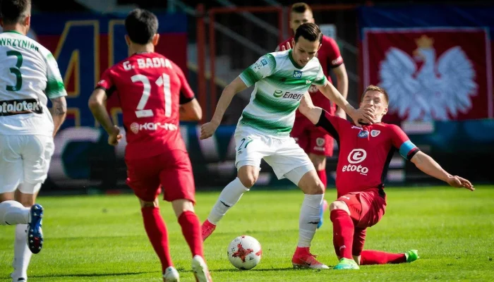 Lechia Gdańsk Gagal Manfaatkan Keunggulan, Remis 1-1 dengan Piast Gliwice di 29. Pekan PKO Ekstraklasa