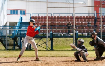 Lima Kisah Utama: Dari Tembakan di Iowa hingga Tim Baseball yang Masuki Top 5