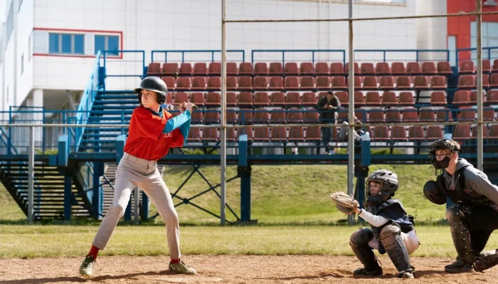 Lima Kisah Utama: Dari Tembakan di Iowa hingga Tim Baseball yang Masuki Top 5