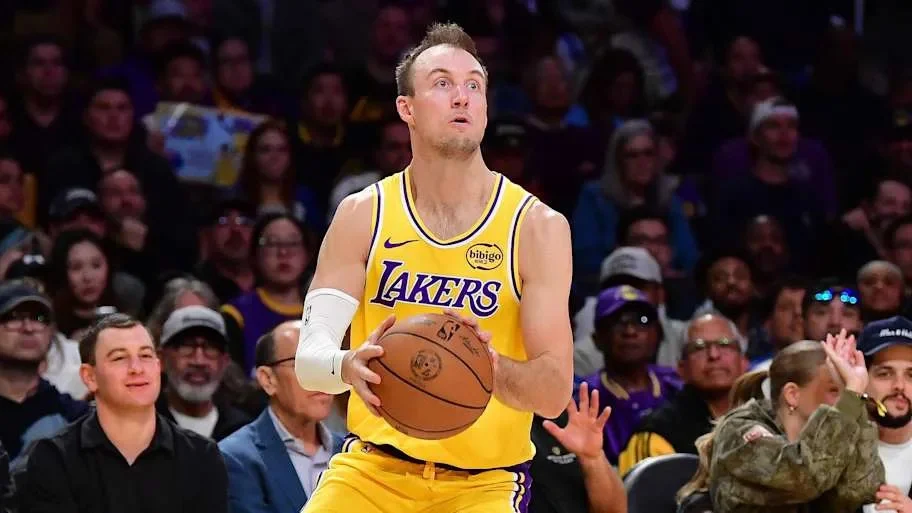 Luke Kennard Gemparkan Playoff: 27 Poin, Penyelamat Lakers di Game 1
