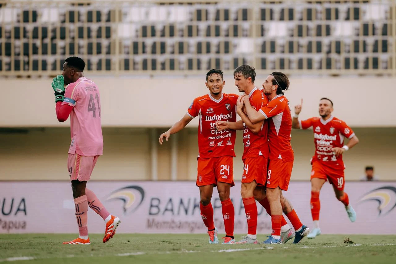 Malut United Hajar PSBS Biak 7-0, Pesta Gol Laskar Kie Raha Meroket di Maguwoharjo