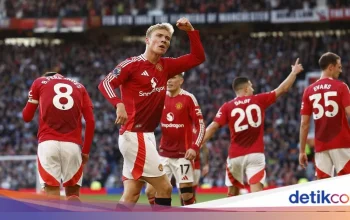 Man United Menang 2-1 atas Brentford, Carrick Bawa Setan Merah Mendekati Liga Champions