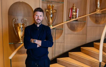 Michael Carrick Gapai Puncak Karier Sebagai Pelatih Interim: Dari Sorotan Ao Tanaka hingga Pujian Duet Pertahanan MU