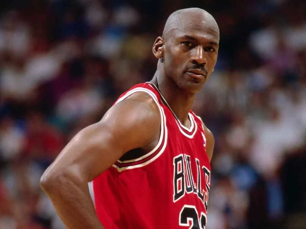 Michael Jordan dan Warisan Michael: Dominasi MVP, Bubbles, dan Jejak Abadi di Dunia Olahraga & Hiburan