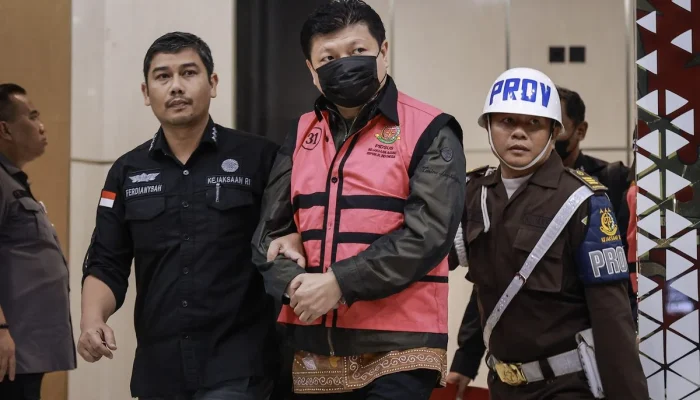 Miskomunikasi dan Mutasi: Di Balik Heboh Rombongan Eks Anggota DPR Foto-foto di Tikungan Sitinjau Lauik