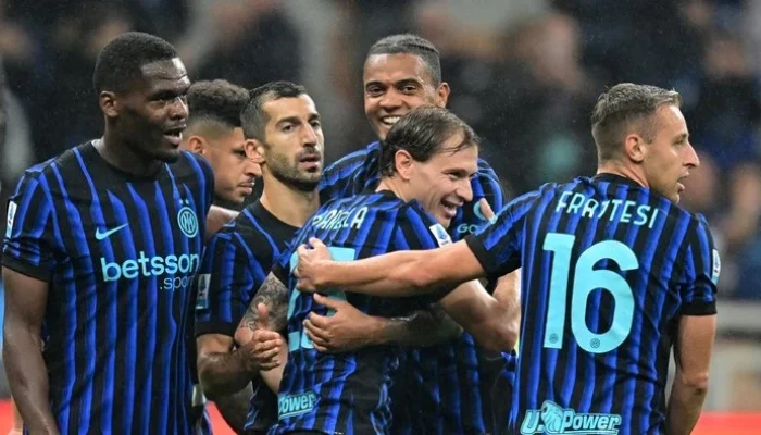 Napoli 4-0 Cremonese: Pesta Gol yang Tunda Perayaan Scudetto Inter