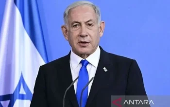 Netanyahu Hadapi Badai Politik: Koalisi Lawan Bergabung, Publik Murka, dan Ancaman Serangan Lebanon