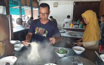 Pemilik Warung Mie Babi Sukoharjo Tetap Santai, Katakan Setiap Orang Bebas Berpendapat