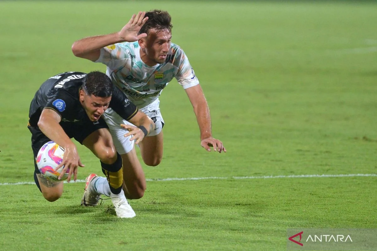 Persib vs Dewa United Imbang 2-2, Kekecewaan dan Fokus Baru Menuju Arema FC