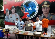 Polisi Bongkar Produksi Kosmetik Ilegal di Bogor: Omzet Rp60 Juta dan Bahan Merkuri Mengancam Kesehatan