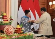 Prabowo Kirim Ucapan Selamat Ulang Tahun ke Titiek Soeharto dari Paris, diiringi Perayaan di DPR