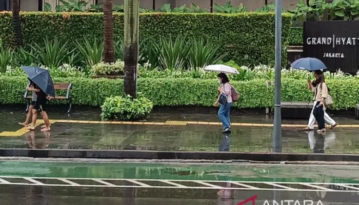 Prakiraan Cuaca 19 April 2026: Hujan Ringan Menyebar di Jakarta, Makassar, dan Sebagian Besar Indonesia