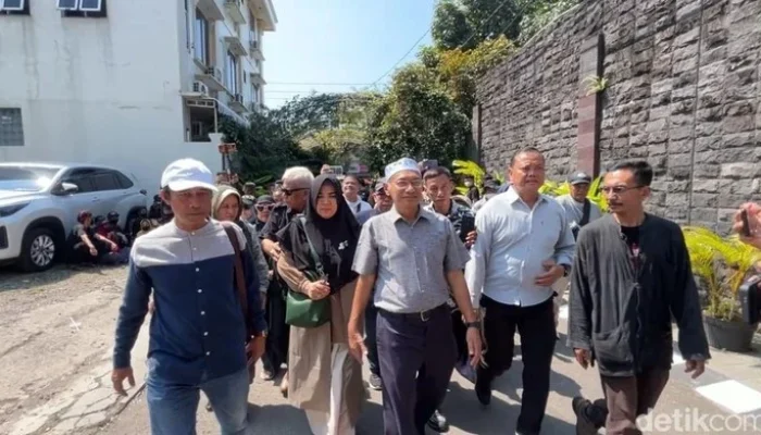 Rencana Geruduk Rumah Jokowi di Solo Gagal, Massa Tak Datang, Relawan Sudah Siap Lebih Dulu